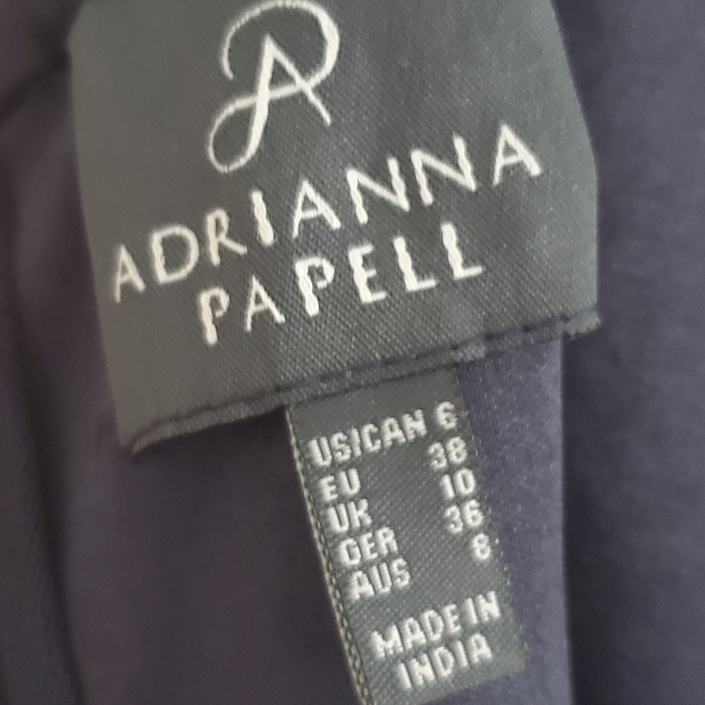 Adrianna Papell - Picture 4 of 4